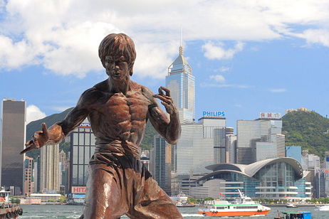 Bruce Lee Statue